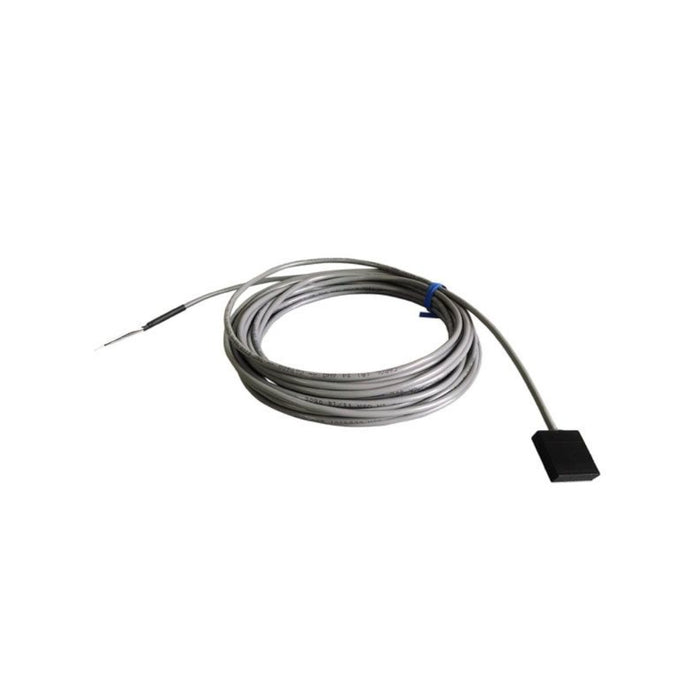 Back-of-module temperature sensor by RainWise, designed for accurate solar panel monitoring and performance optimization.